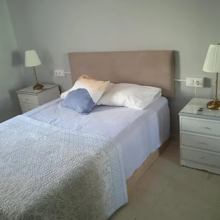 Alquilo Con Bano Compartido Y Cocina Compartida Apartment